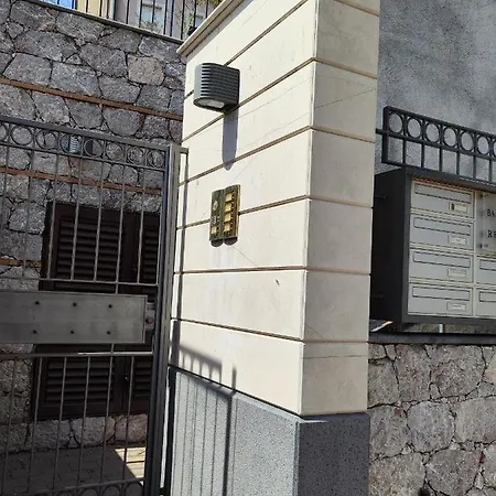 Dhome Baia Mazzaro' Lägenhet Taormina